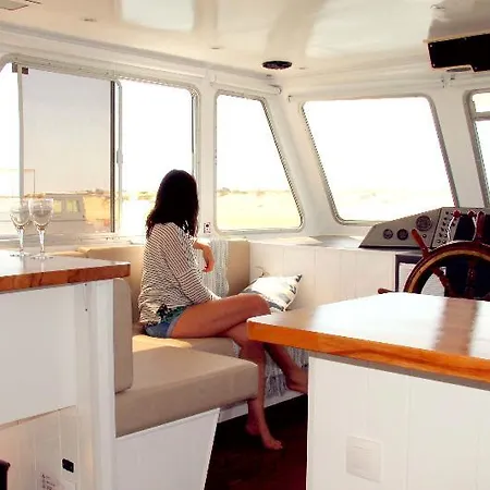 Szálloda Passeios Ria Formosa House Boats