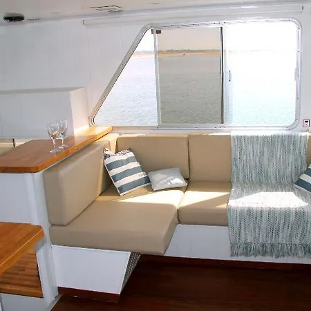 Passeios Ria Formosa House Boats Hotel